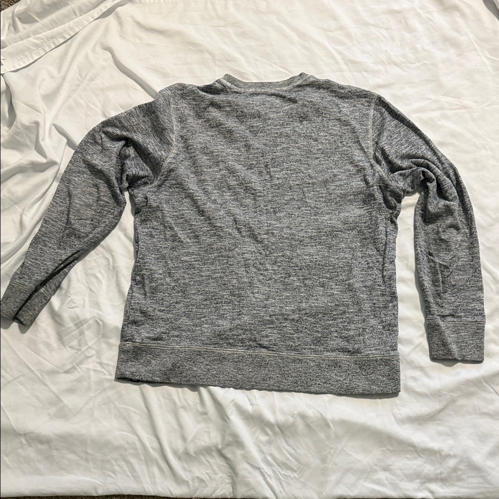 The North Face Men's Heathered Gray Crewneck Sweater - Picture 3 of 3